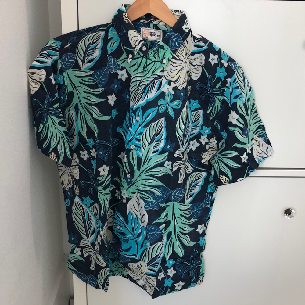 Reyn Spooner classic fit button down, design style “Waimea Canyon Trail”